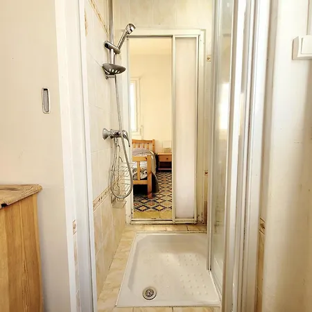 Charmante T3 Avec Terrasse A 500m De La Plage, Parfait Pour 4 Personnes - Fr-1-794-131 * كانيه