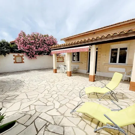 بيت للعطل Charmante T3 Avec Terrasse A 500m De La Plage, Parfait Pour 4 Personnes - Fr-1-794-131